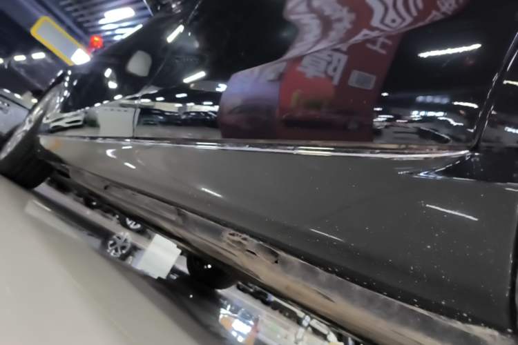 Used Mercedes-Benz E-Class 2019 E 260 L Left Side Sill