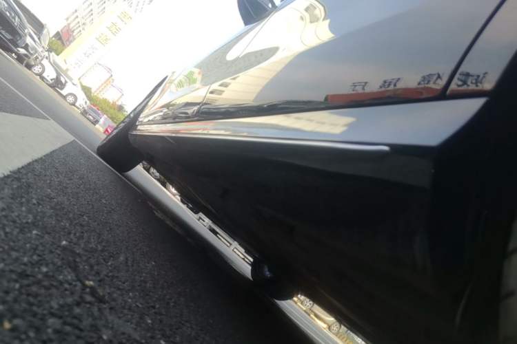 Used Mercedes-Benz E-Class 2019 E 200 L Sport Edition Left Side Sill