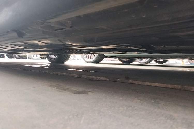 Used Mercedes-Benz E-Class 2019 E 260 L Sport Edition Left Side Sill