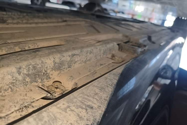 Used Mercedes-Benz E-Class 2019 E 260 L Left Side Sill