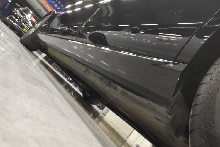 Used Mercedes-Benz E-Class 2019 E 260 L 4MATIC Left Side Sill