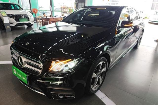 Used Mercedes-Benz E-Class 2019 E 300 L Sporty and Stylish Model
