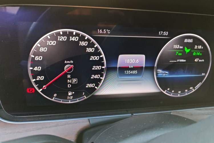 Used Mercedes-Benz E-Class 2019 E 260 L 4MATIC Odometer Close Up