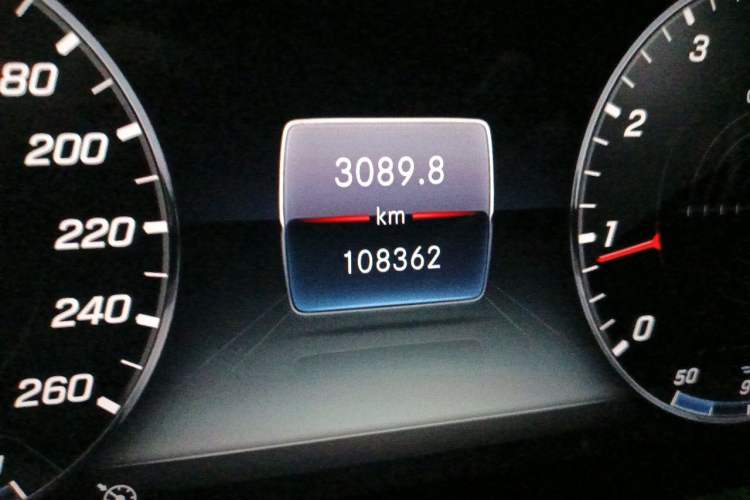 Used Mercedes-Benz E-Class 2019 E 300 L Stylish Model Odometer Close Up