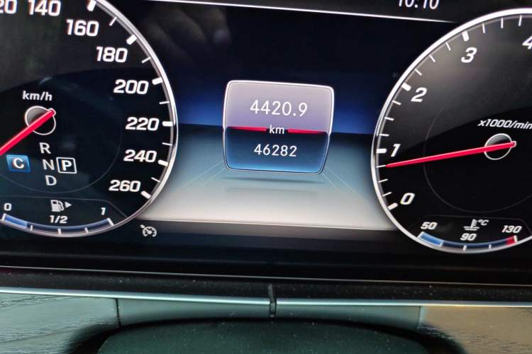 Used Mercedes-Benz E-Class 2019 Restyled E 300 L Sporty and Stylish Edition Odometer Close Up