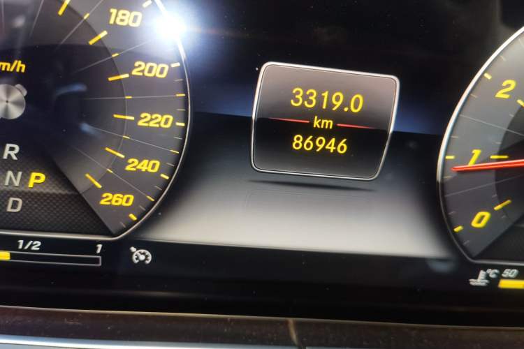 Used Mercedes-Benz E-Class 2019 Restyled E 300 L Sport Luxury Edition Odometer Close Up