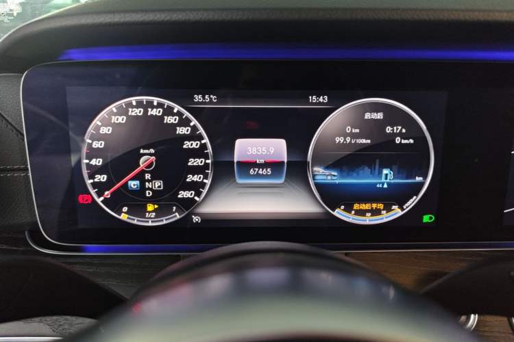 Used Mercedes-Benz E-Class 2019 Restyled E 300 L Sport Luxury Edition Odometer Close Up