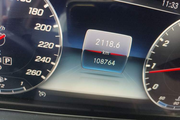 Used Mercedes-Benz E-Class 2019 Restyled E 300 L Luxury Edition Odometer Close Up