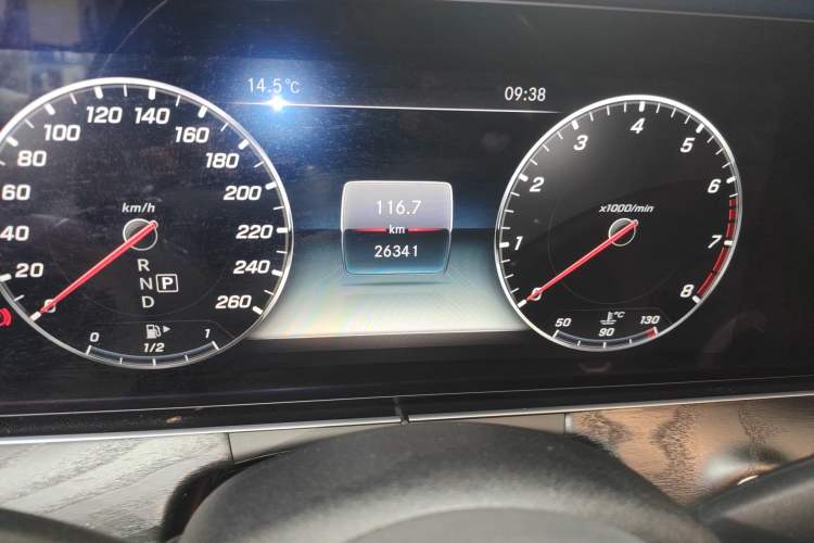 Used Mercedes-Benz E-Class 2019 E 200 L Sport Edition Odometer Close Up