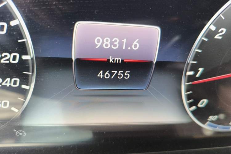 Used Mercedes-Benz E-Class 2019 E 300 L Luxury Model Odometer Close Up