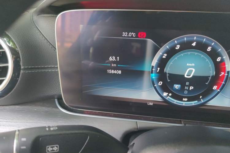 Used Mercedes-Benz E-Class 2019 Restyled E 300 L Sport Luxury Edition Odometer Close Up