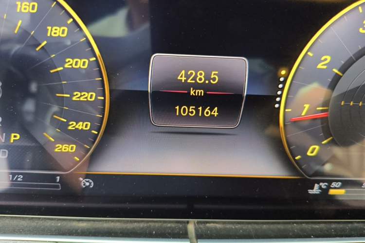 Used Mercedes-Benz E-Class 2019 E 300 L Sport Luxury Edition Odometer Close Up
