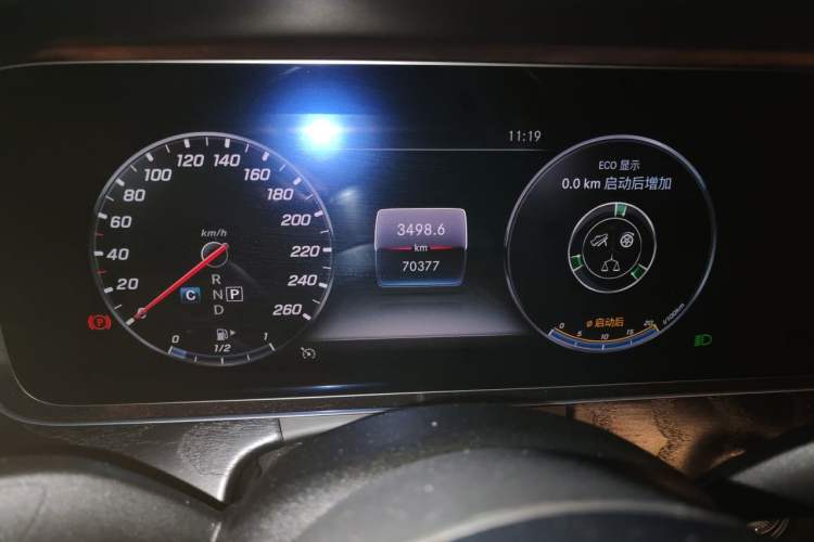 Used Mercedes-Benz E-Class 2019 E 300 L Sport Luxury Edition Odometer Close Up