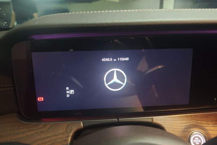 Used Mercedes-Benz E-Class 2019 E 300 L Luxury Model Odometer Close Up
