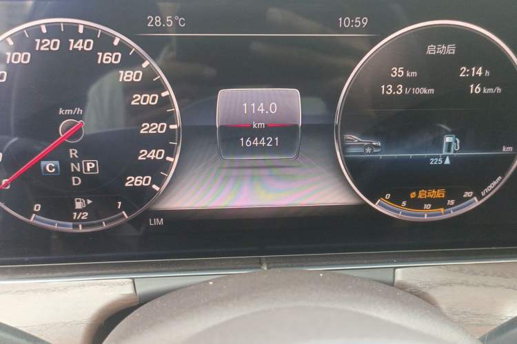 Used Mercedes-Benz E-Class 2019 Restyled E 300 L Luxury Edition Odometer Close Up