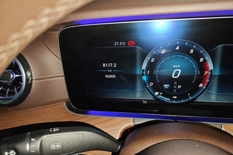 Used Mercedes-Benz E-Class 2019 E 300 L Stylish Model Odometer Close Up