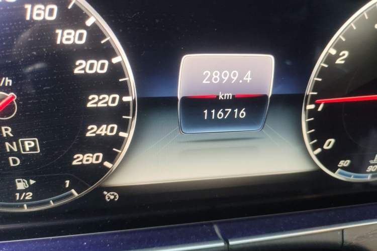 Used Mercedes-Benz E-Class 2019 Restyled E 300 L Sport Luxury Edition Odometer Close Up