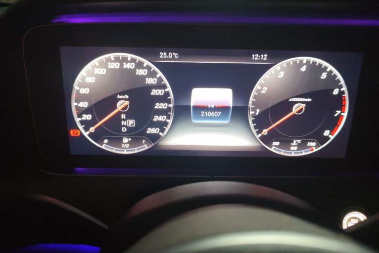 Used Mercedes-Benz E-Class 2019 E 300 L Stylish Model Odometer Close Up