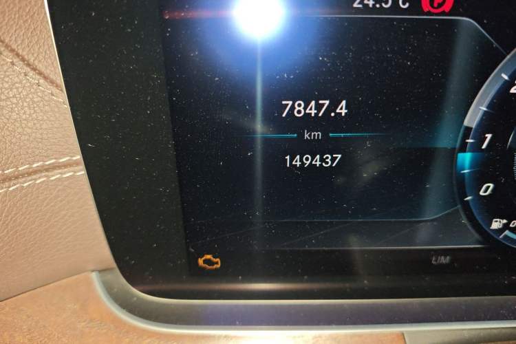 Used Mercedes-Benz E-Class 2019 E 300 L Luxury Model Odometer Close Up