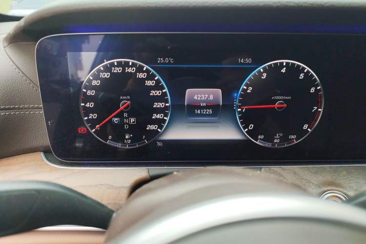 Used Mercedes-Benz E-Class 2019 Restyled E 300 L Luxury Edition Odometer Close Up