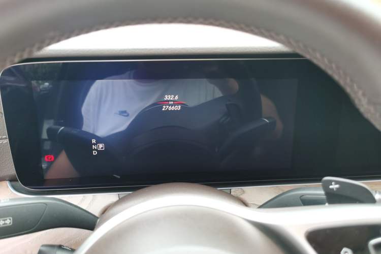 Used Mercedes-Benz E-Class 2019 E 300 L Luxury Model Odometer Close Up