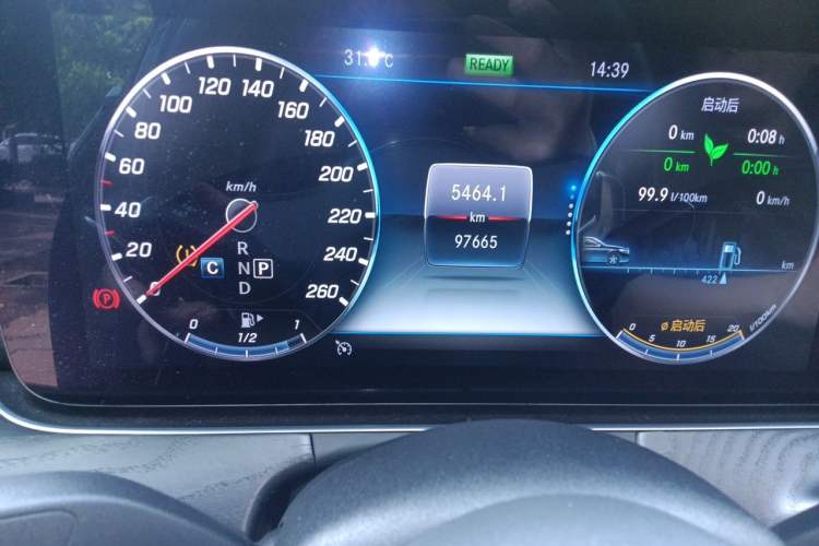 Used Mercedes-Benz E-Class 2019 E 260 L Sport Edition Odometer Close Up