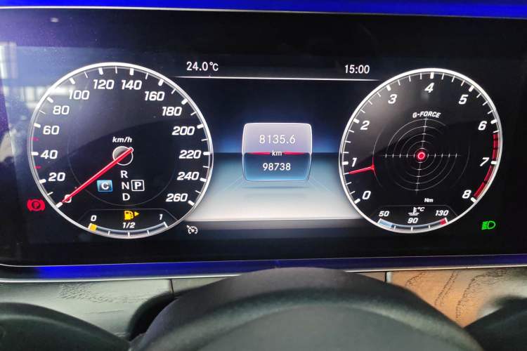 Used Mercedes-Benz E-Class 2019 E 200 L Sport 4MATIC Odometer Close Up