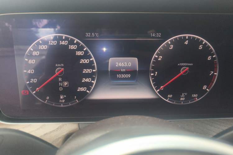 Used Mercedes-Benz E-Class 2019 E 300 L Stylish Model Odometer Close Up