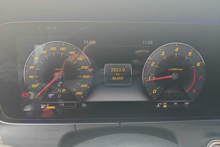 Used Mercedes-Benz E-Class 2019 Restyled E 300 L Sport Luxury Edition Odometer Close Up