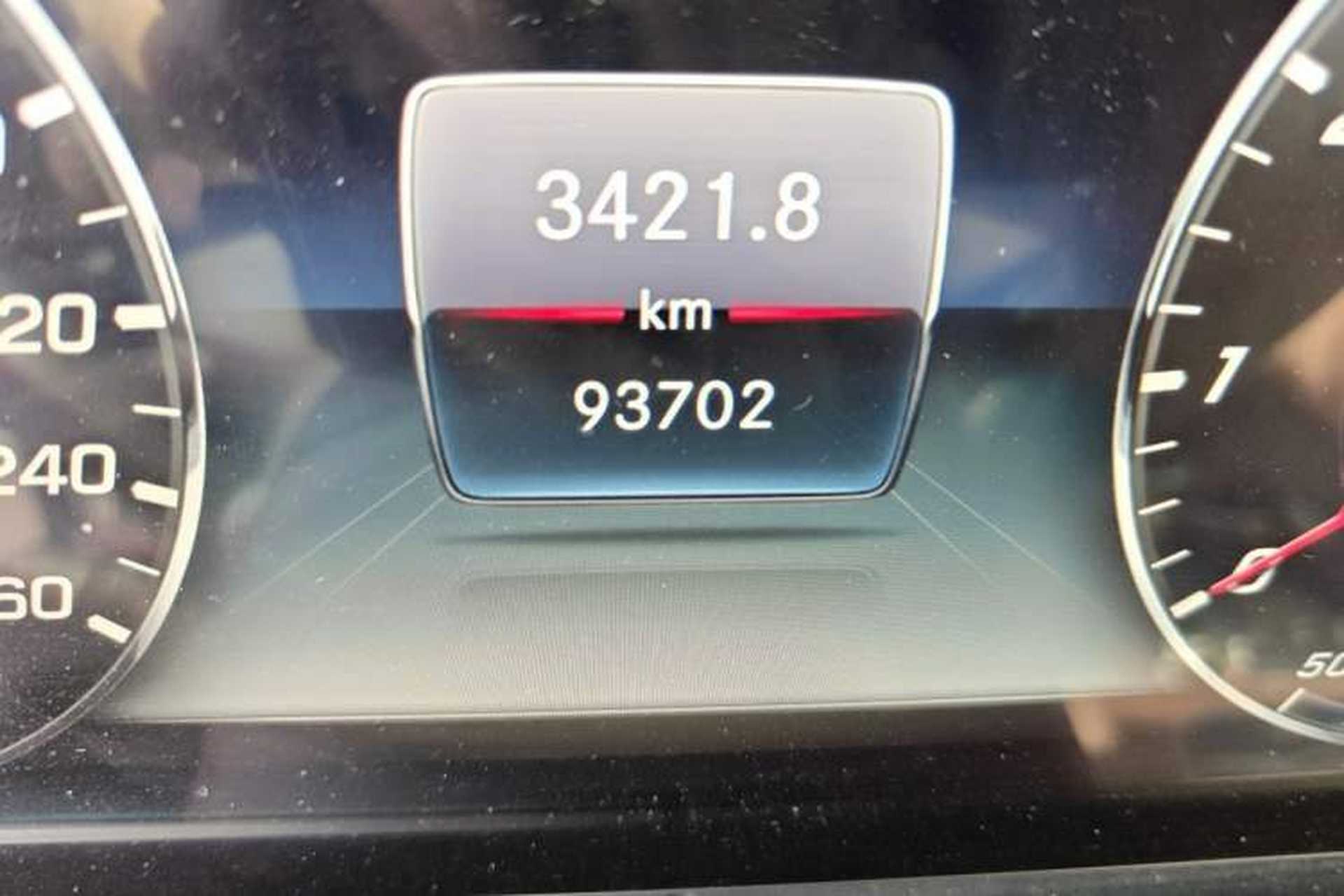 Used Mercedes-Benz E-Class 2019 Facelifted E 300 L Stylish Version Odometer Close Up