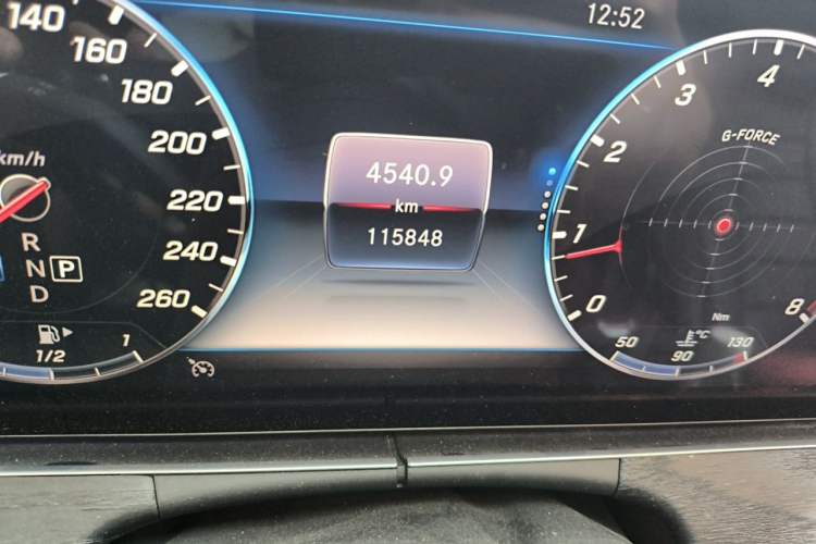 Used Mercedes-Benz E-Class 2019 Restyled E 300 L Sporty and Stylish Edition Odometer Close Up