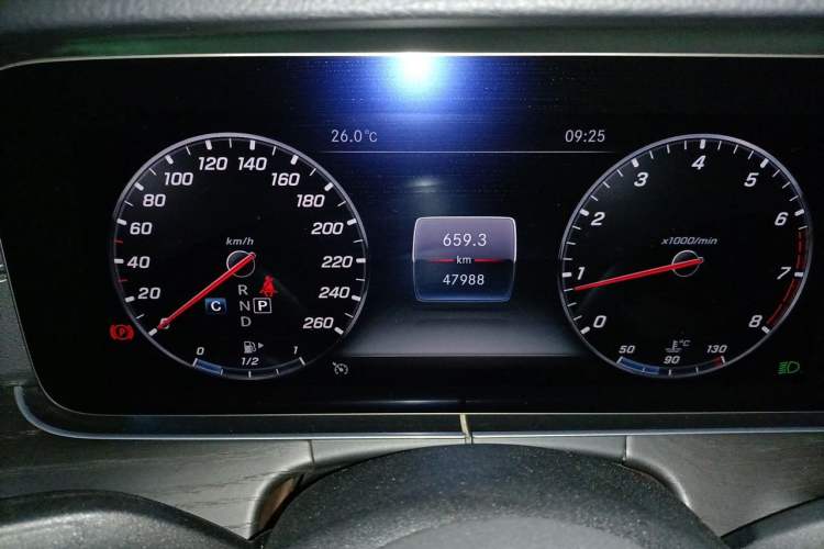 Used Mercedes-Benz E-Class 2019 Restyled E 300 L Sporty and Stylish Edition Odometer Close Up