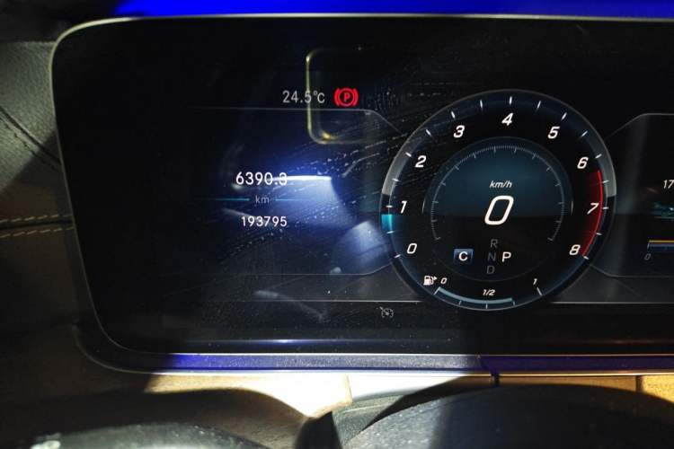 Used Mercedes-Benz E-Class 2019 E 300 L Stylish Model Odometer Close Up