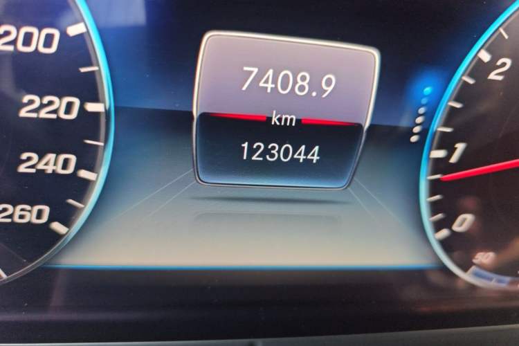 Used Mercedes-Benz E-Class 2019 E 300 L Luxury Model Odometer Close Up