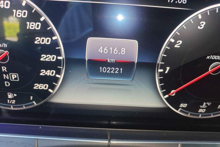 Used Mercedes-Benz E-Class 2019 Restyled E 300 L Sporty and Stylish Edition Odometer Close Up