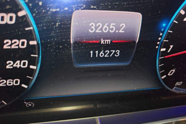 Used Mercedes-Benz E-Class 2019 Restyled E 300 L Sporty and Stylish Edition Odometer Close Up