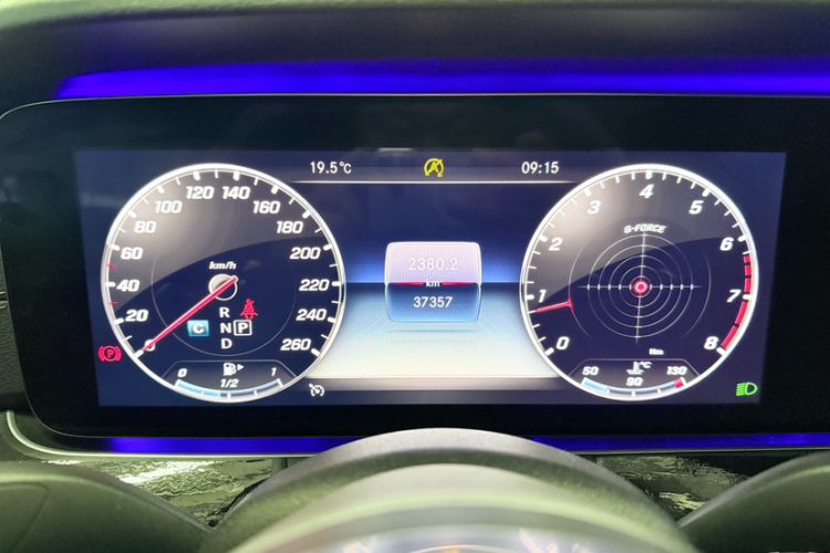 Used Mercedes-Benz E-Class 2019 E 200 L Sport Edition Odometer Close Up
