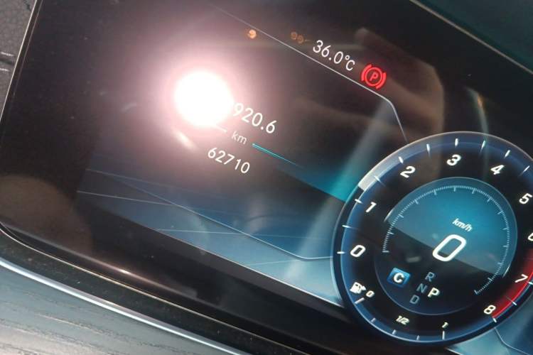 Used Mercedes-Benz E-Class 2019 Restyled E 300 L Sporty and Stylish Edition Odometer Close Up