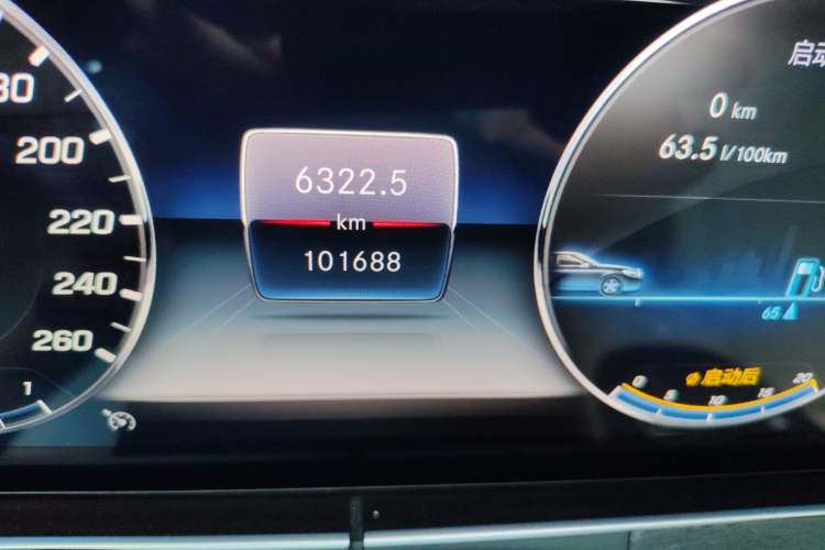 Used Mercedes-Benz E-Class 2019 Restyled E 300 L Sporty and Stylish Edition Odometer Close Up