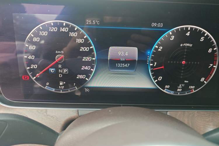 Used Mercedes-Benz E-Class 2019 E 200 L Odometer Close Up