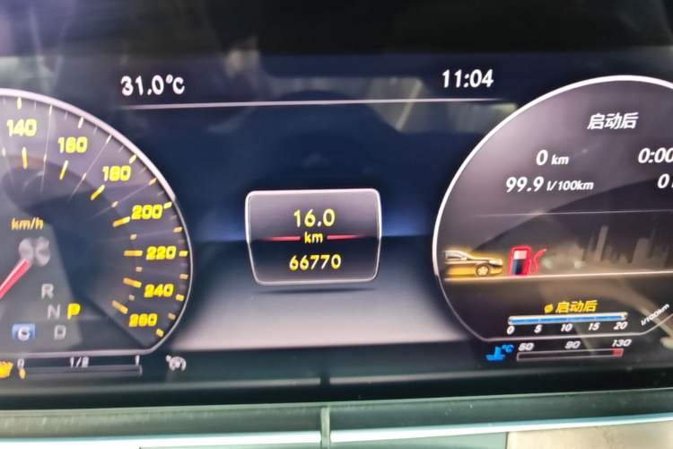 Used Mercedes-Benz E-Class 2019 Restyled E 300 L Luxury Edition Odometer Close Up