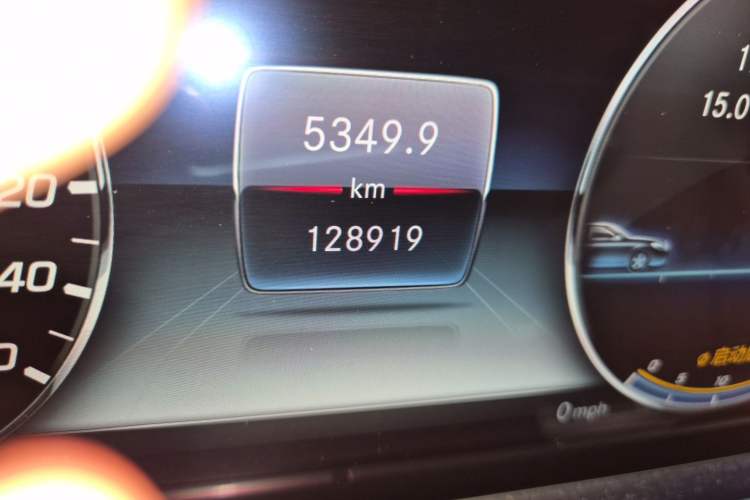 Used Mercedes-Benz E-Class 2019 E 300 L Luxury Model Odometer Close Up