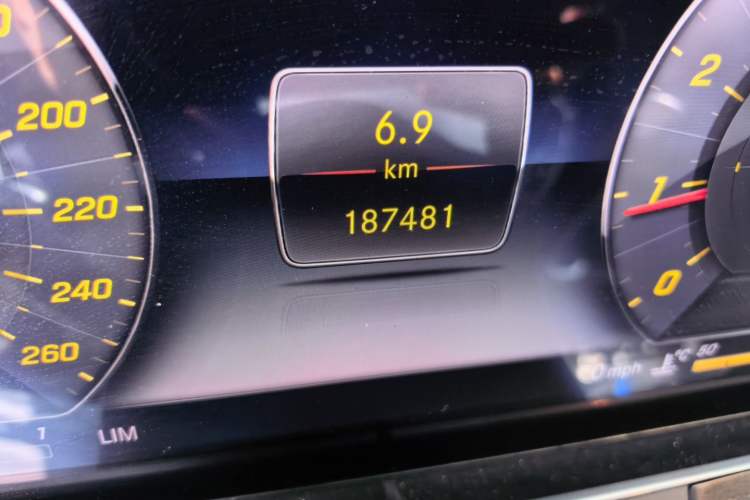 Used Mercedes-Benz E-Class 2019 Restyled E 300 L Sporty and Stylish Edition Odometer Close Up