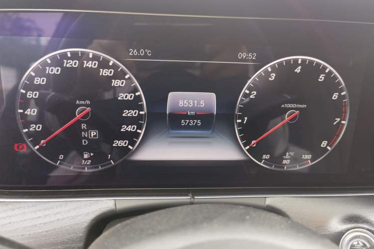 Used Mercedes-Benz E-Class 2019 E 200 L Sport Edition Odometer Close Up