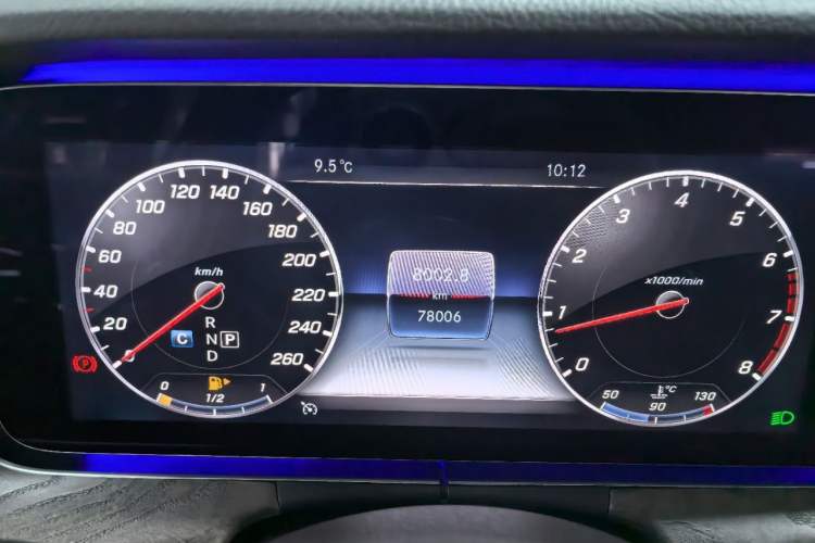 Used Mercedes-Benz E-Class 2019 E 300 L Luxury Model Odometer Close Up