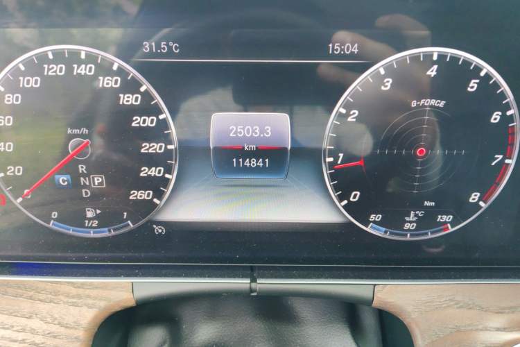 Used Mercedes-Benz E-Class 2019 Restyled E 300 L Luxury Edition Odometer Close Up