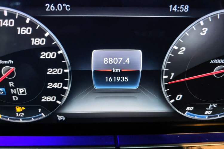 Used Mercedes-Benz E-Class 2019 E 300 L Luxury Model Odometer Close Up