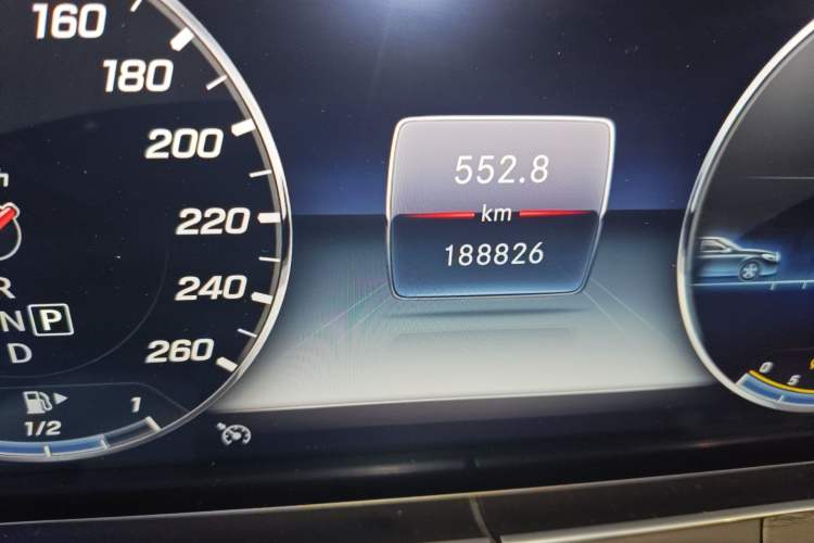 Used Mercedes-Benz E-Class 2019 E 300 L Sport Luxury Edition Odometer Close Up