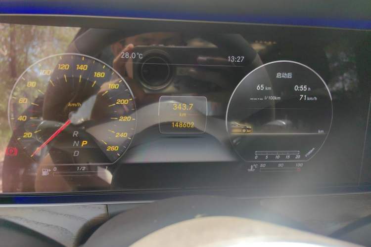 Used Mercedes-Benz E-Class 2019 E 300 L Stylish Model Odometer Close Up