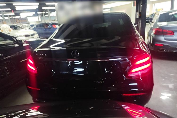 Used Mercedes-Benz E-Class 2019 E 200 L Rear
